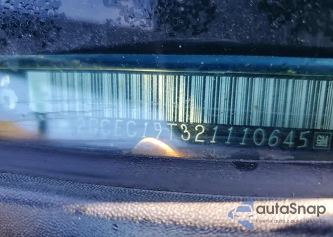 2002 Chevrolet Silverado C1500 из США, поврежденный, VIN 2GCEC19T321110645